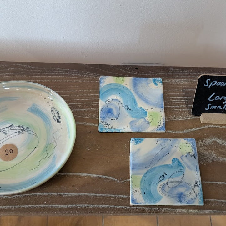 Handpainted ceramic side plate - three wee happy fish