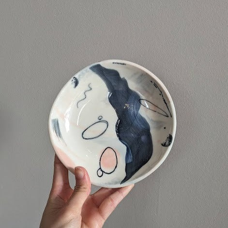 Contemporary handpainted shallow bowl - Black/Pink